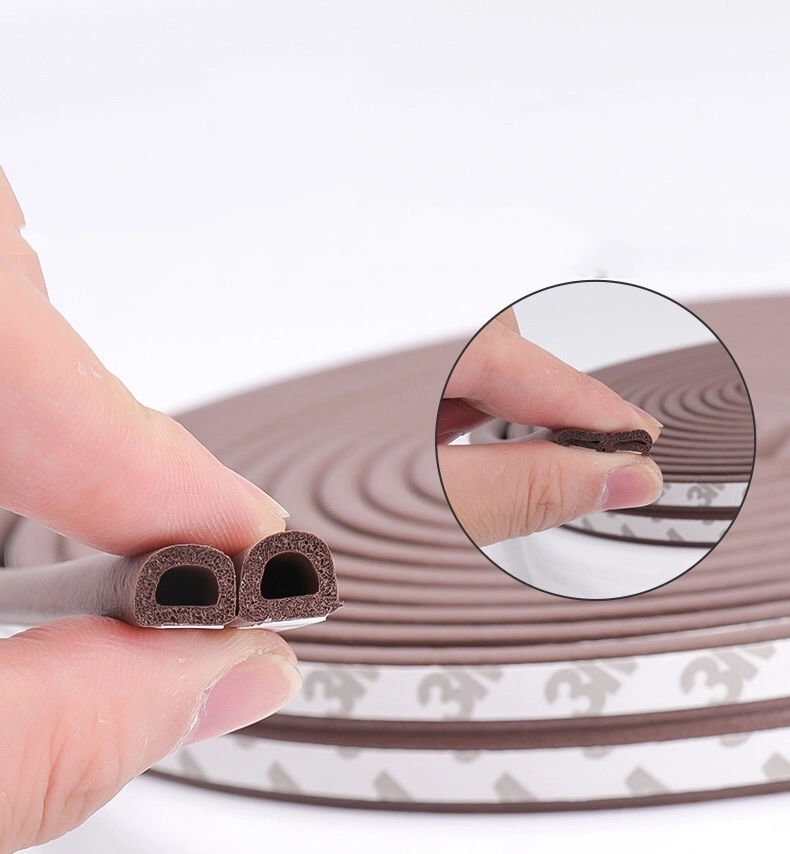 Nhà máy bán buôn màu đen chống thời tiết Extrusion Chiếc xe có thùng nắp 4
