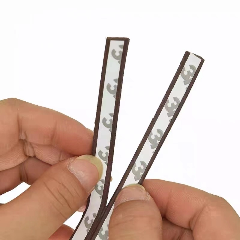 Nhà máy bán buôn màu đen chống thời tiết Extrusion Chiếc xe có thùng nắp 5